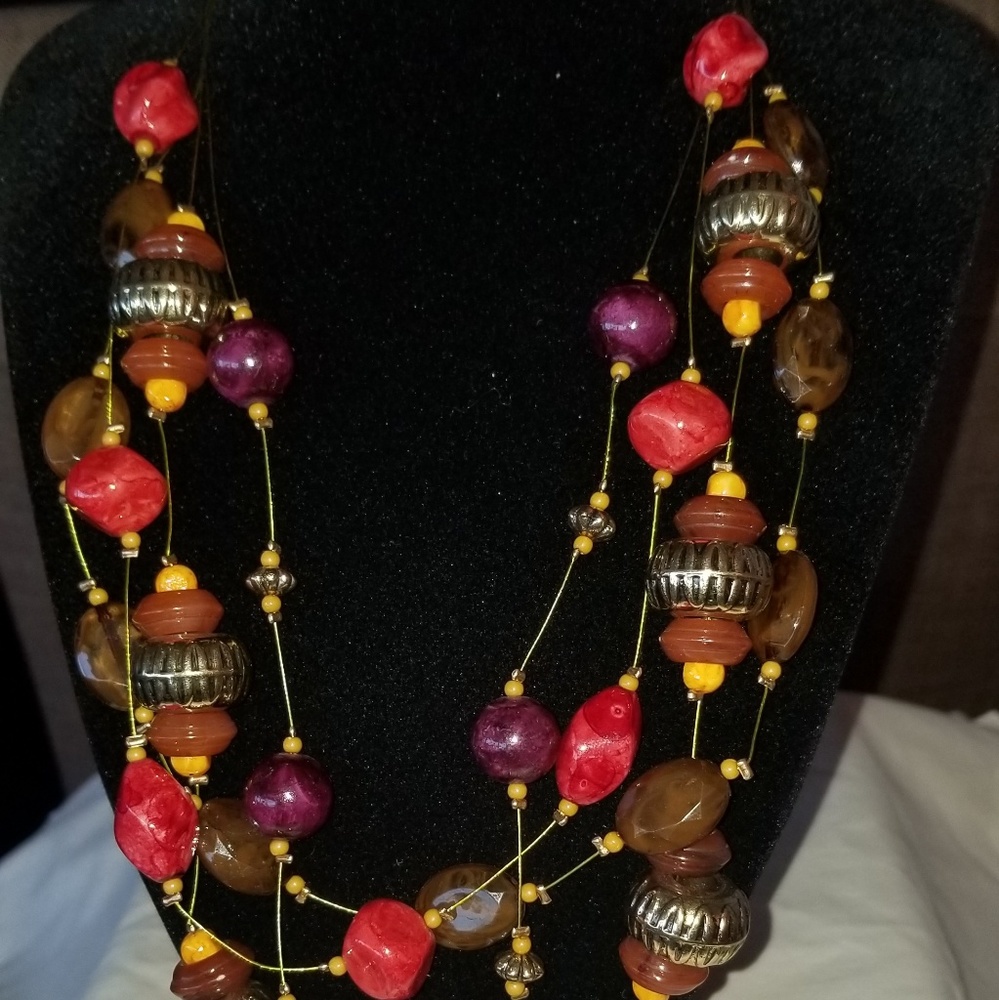 Necklace Set - Picture 2 of 4